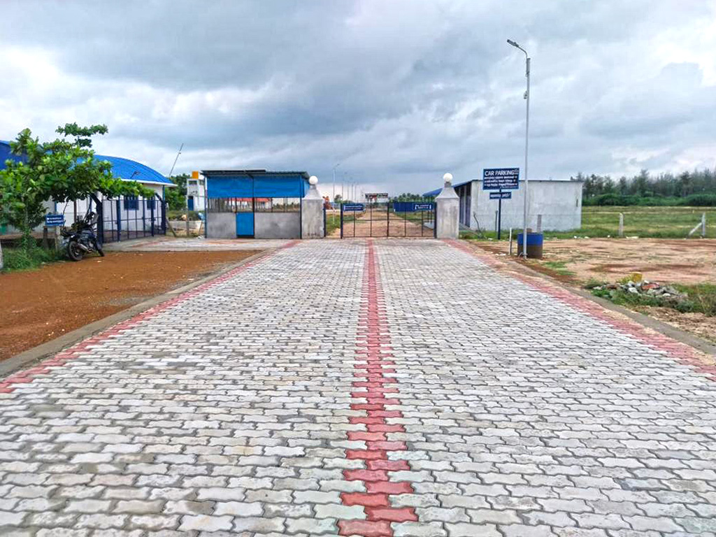 Walk path to beach